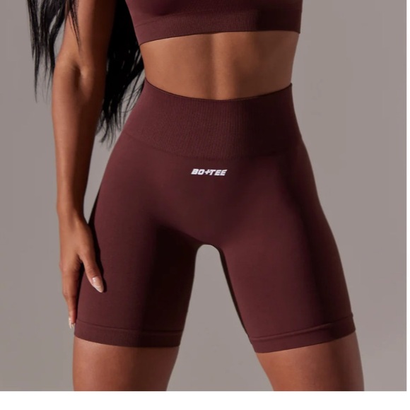 Bo+tee Super Sculpt Seamless Mini Shorts - Picture 4 of 7